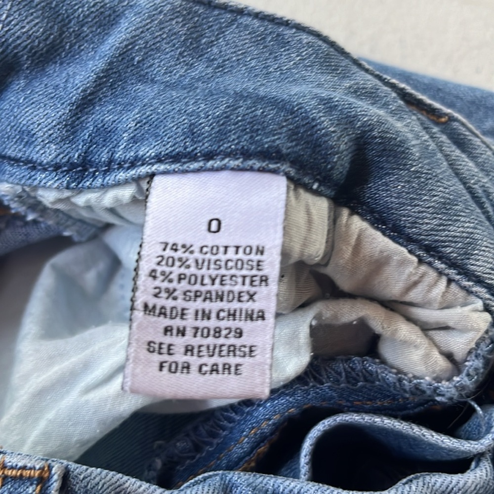 Distressed Jeggings - Picture 4 of 6